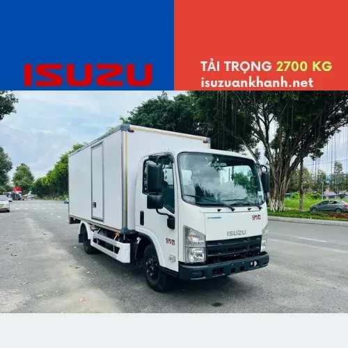 Xe Tải Isuzu QKR 230 QLR77FE4 2.250 Tấn Thùng Kín Cabin Vuông